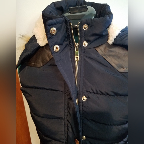 Like New Justify Navy blue vest, Size Small - Picture 2 of 9